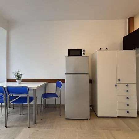 Two-room Flat Close To The And The Center Apartman