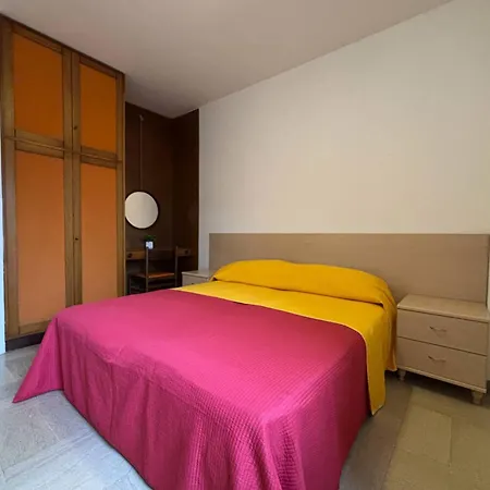 Two-room Flat Close To The And The Center Apartman *